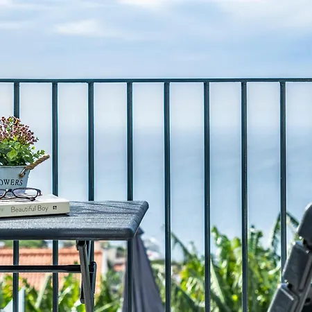 Blue Ocean Ponta do Sol (Madeira)