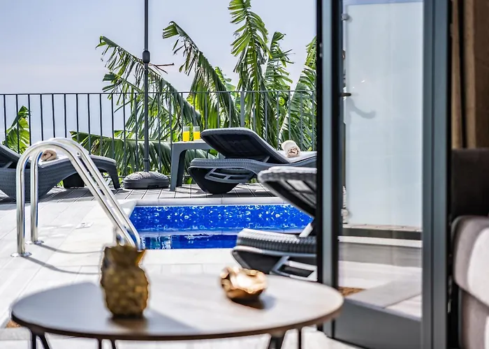 Blue Ocean Ponta do Sol (Madeira)